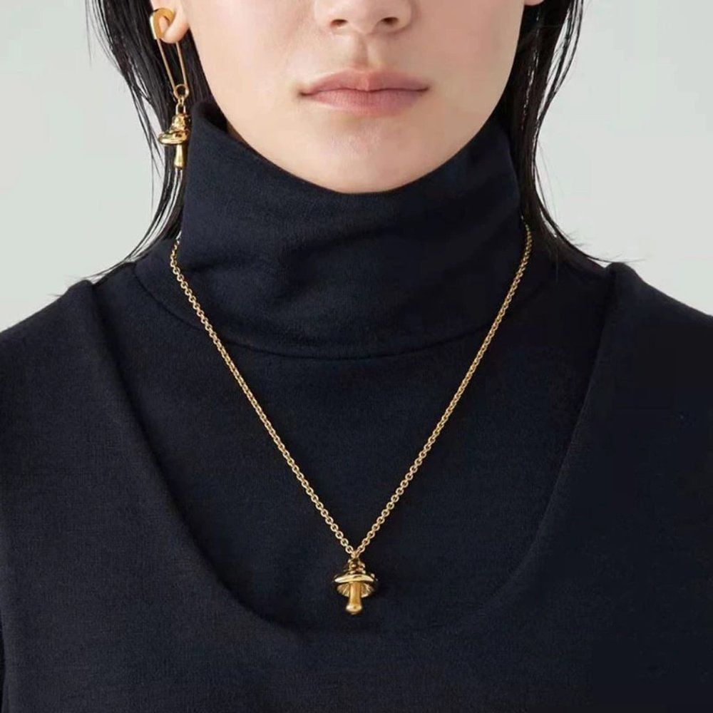 18K Gold Plated Mushroom Pendant Chain Necklace Christmas Gift For Her - Picture 2 of 6